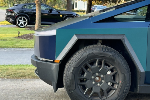 Avery-Dennison-Satin-Frozen-Ocean-1