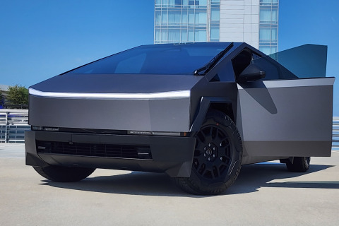 Dark-Grey-Vinyl-Wrapped-Cybertruck