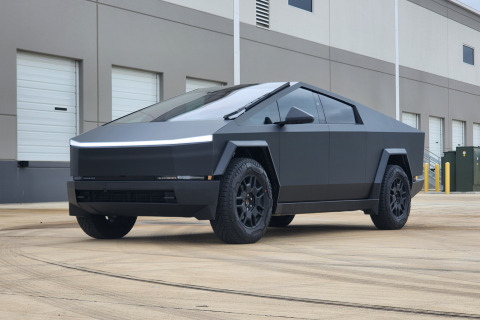 Deep-Matte-Black-Vinyl-Wrapped-Cybertruck