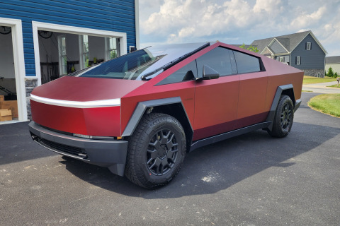 Red-Color-Shifting-Cybertruck