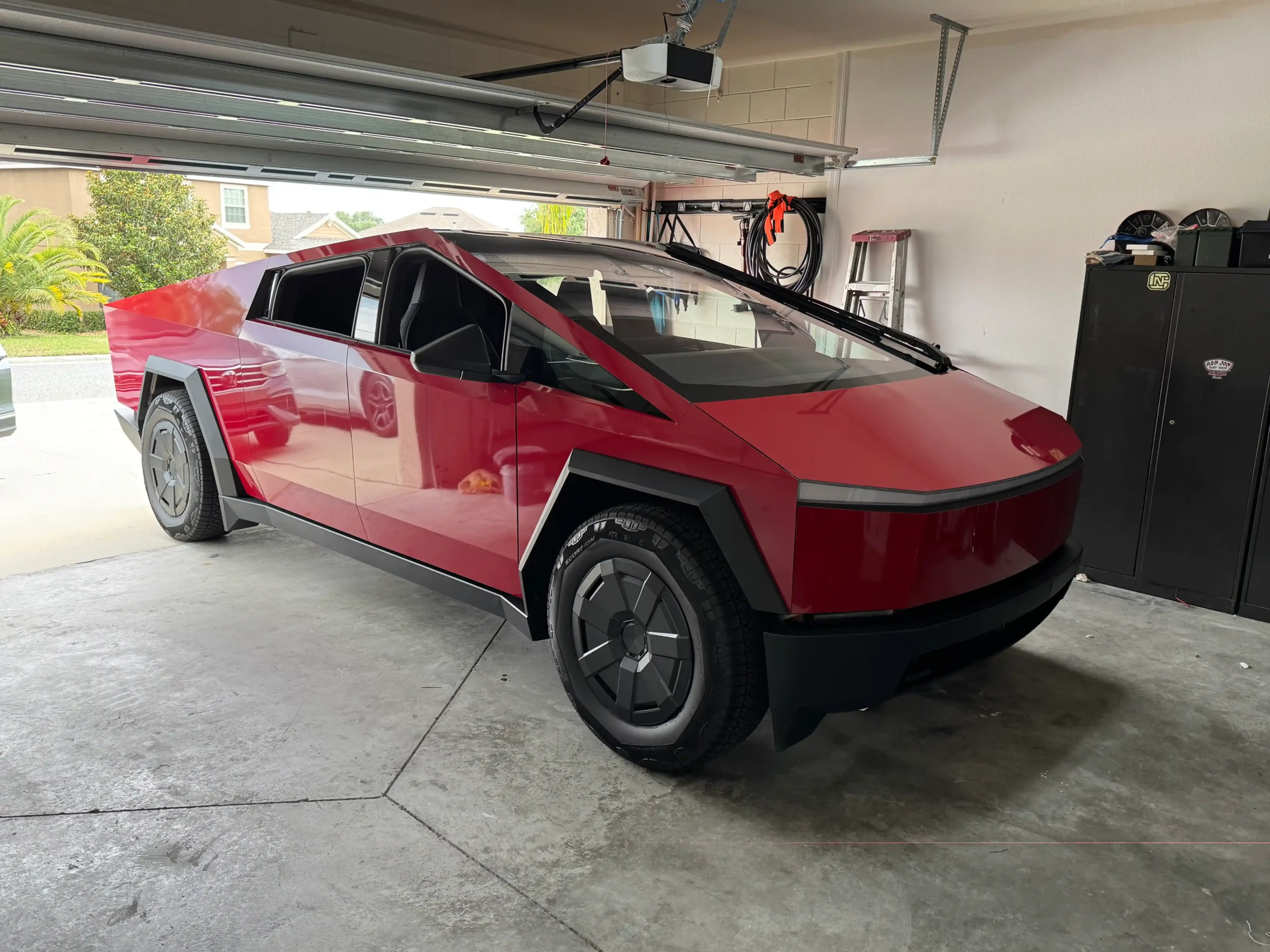 Professional Cybertruck wrap in Los Angeles
